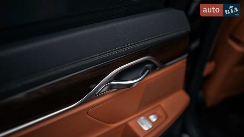 Седан BMW 7 Series 2017 в Черновцах фото 37 Седан BMW 7 Series 2017 в Черновцах