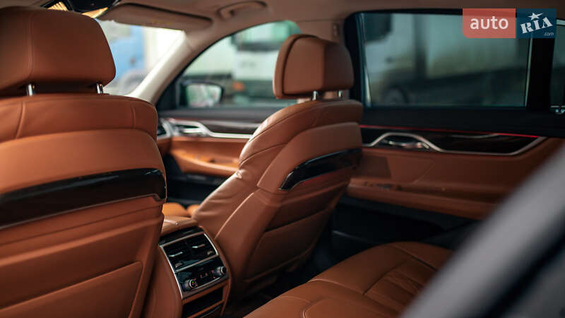 Седан BMW 7 Series 2017 в Черновцах фото 41 Седан BMW 7 Series 2017 в Черновцах