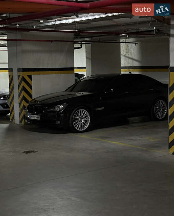Седан BMW 7 Series 2009 в Одесі