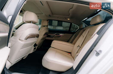 Седан BMW 7 Series 2019 в Вінниці