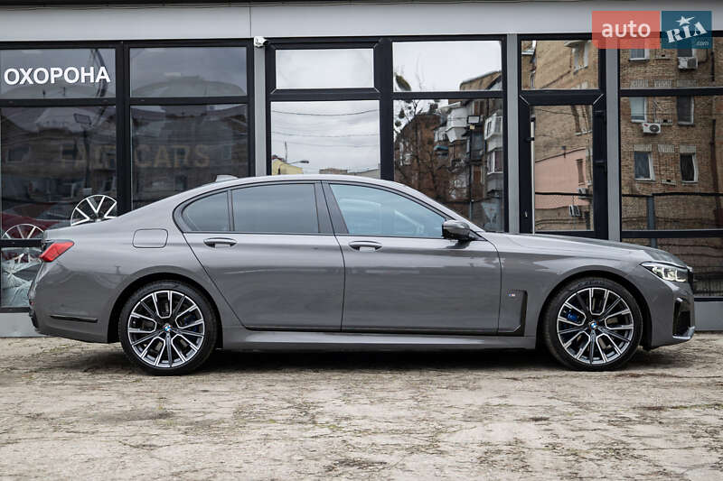 Седан BMW 7 Series 2022 в Києві