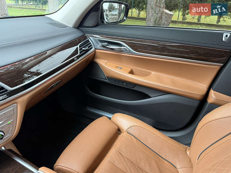Седан BMW 7 Series 2019 в Киеве