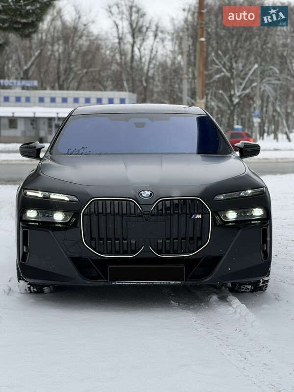 Седан BMW 7 Series 2023 в Дніпрі