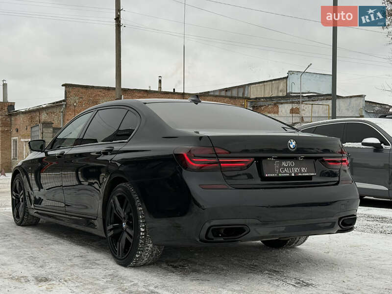 Седан BMW 7 Series 2016 в Ровно фото 12 Седан BMW 7 Series 2016 в Ровно