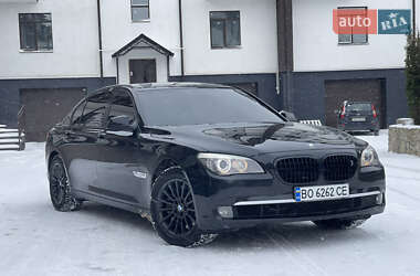 Седан BMW 7 Series 2010 в Кременці