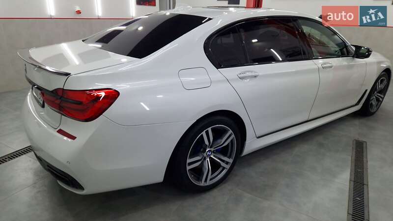 BMW 7 Series 2015