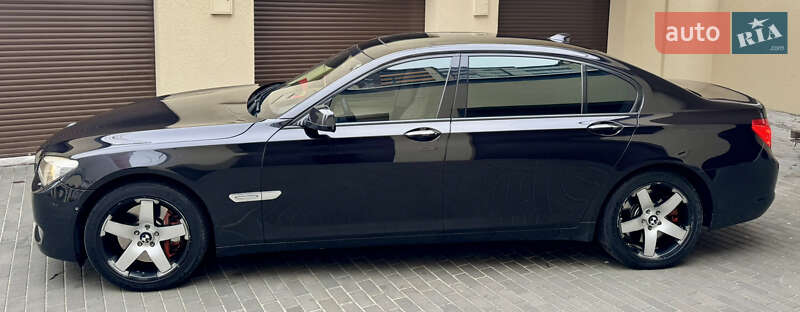 Седан BMW 7 Series 2010 в Хмельницькому
