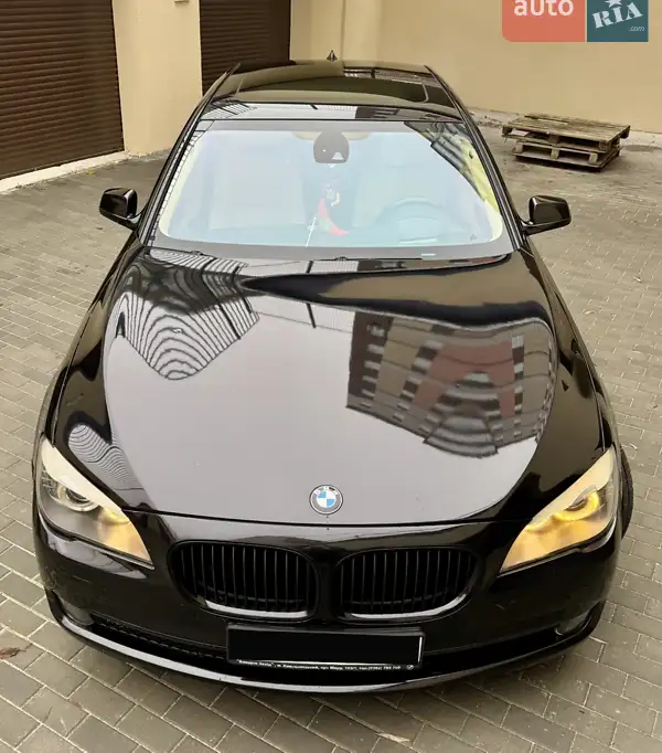 BMW 7 Series 2010