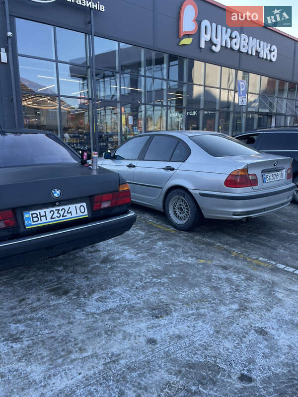 Седан BMW 7 Series 1988 в Щирце