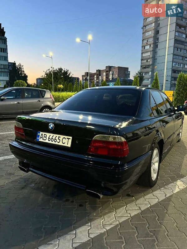 Седан BMW 7 Series 1995 в Виннице