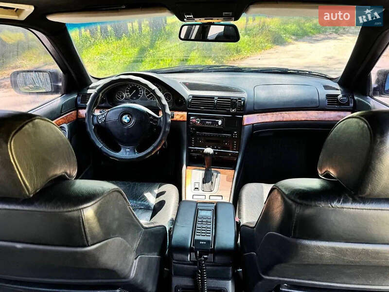 Седан BMW 7 Series 1995 в Виннице