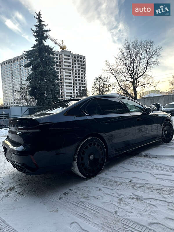 Седан BMW 7 Series 2023 в Киеве