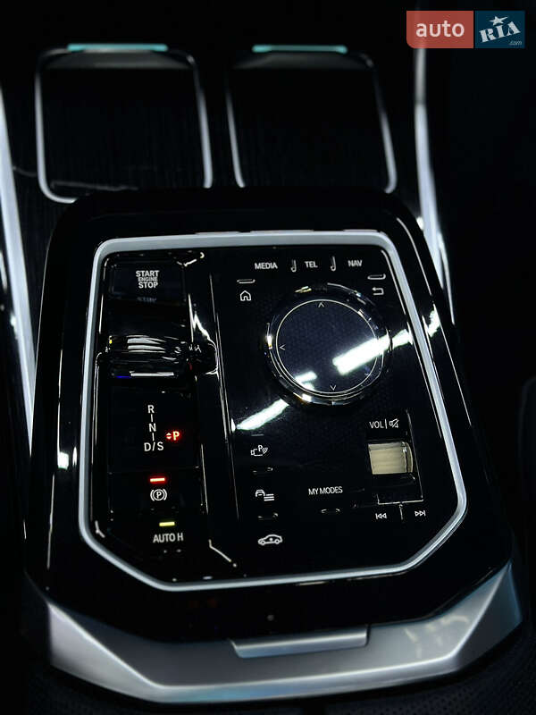 Седан BMW 7 Series 2023 в Киеве