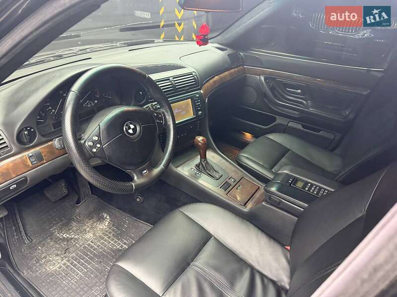 Седан BMW 7 Series 2000 в Чернівцях