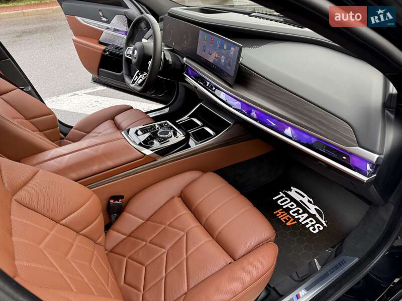 Седан BMW 7 Series 2023 в Киеве