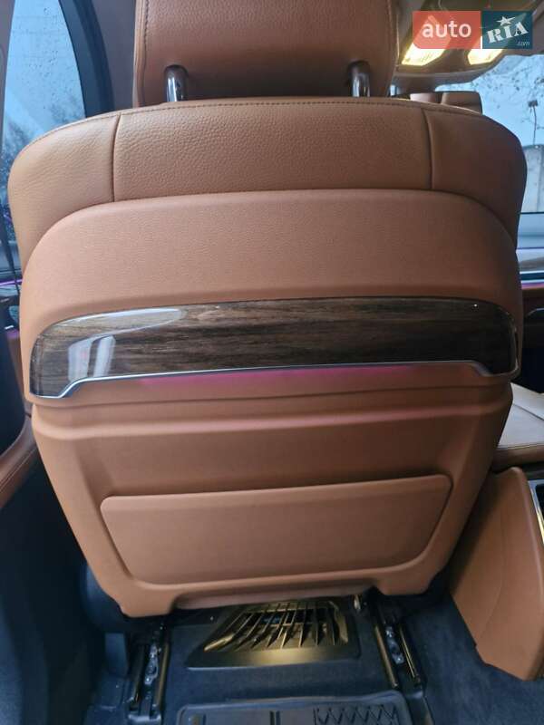 Седан BMW 7 Series 2015 в Миколаєві