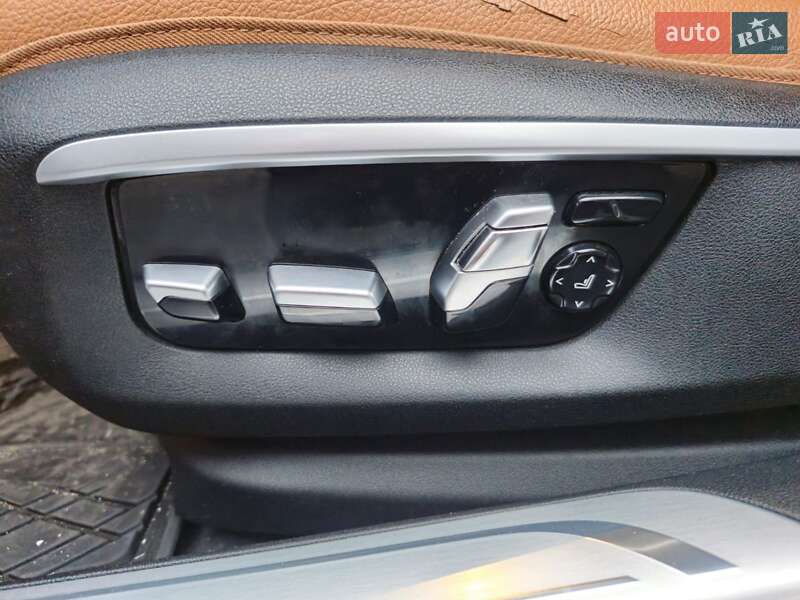 Седан BMW 7 Series 2015 в Миколаєві