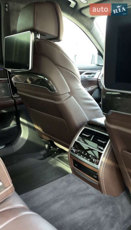 Седан BMW 7 Series 2016 в Львове фото 12 Седан BMW 7 Series 2016 в Львове