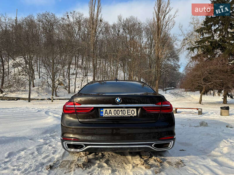 Седан BMW 7 Series 2016 в Киеве