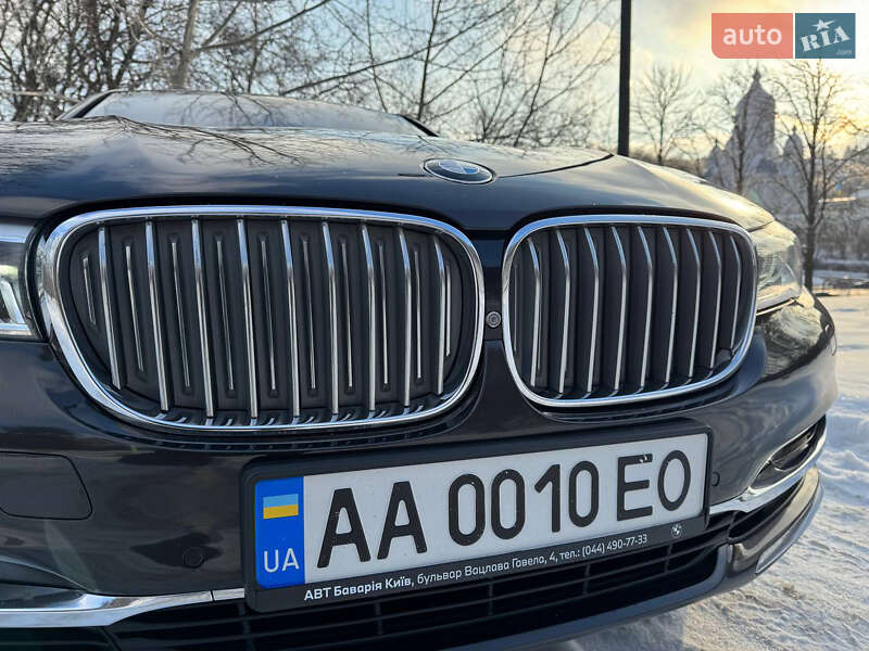 Седан BMW 7 Series 2016 в Киеве