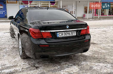 Седан BMW 7 Series 2010 в Умані