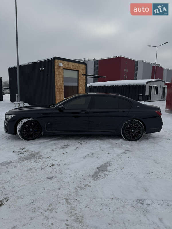 Седан BMW 7 Series 2021 в Киеве