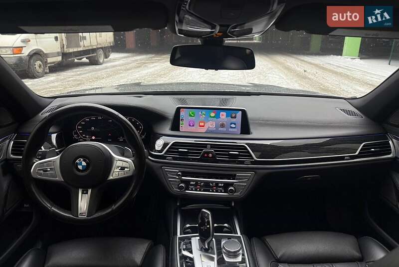 Седан BMW 7 Series 2020 в Киеве