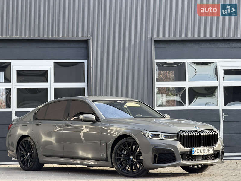 Седан BMW 7 Series 2021 в Мукачево