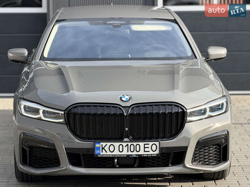 Седан BMW 7 Series 2021 в Мукачево
