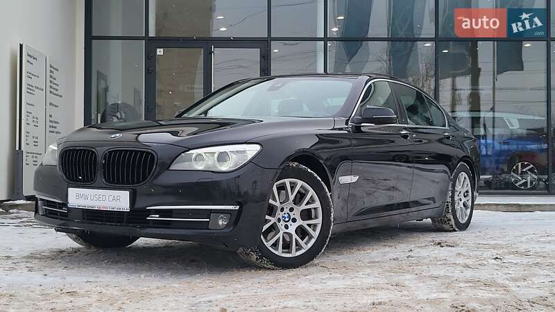Седан BMW 7 Series 2013 в Виннице
