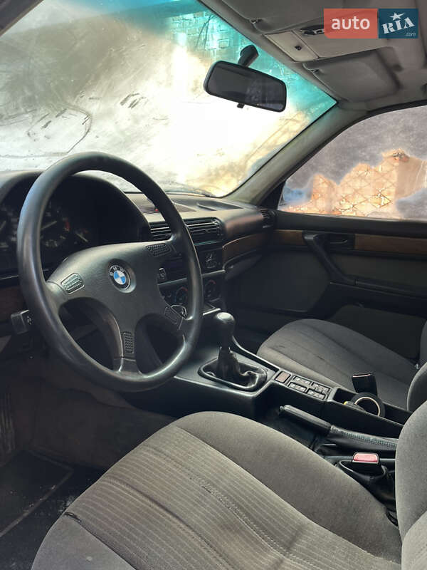Седан BMW 7 Series 1989 в Львове