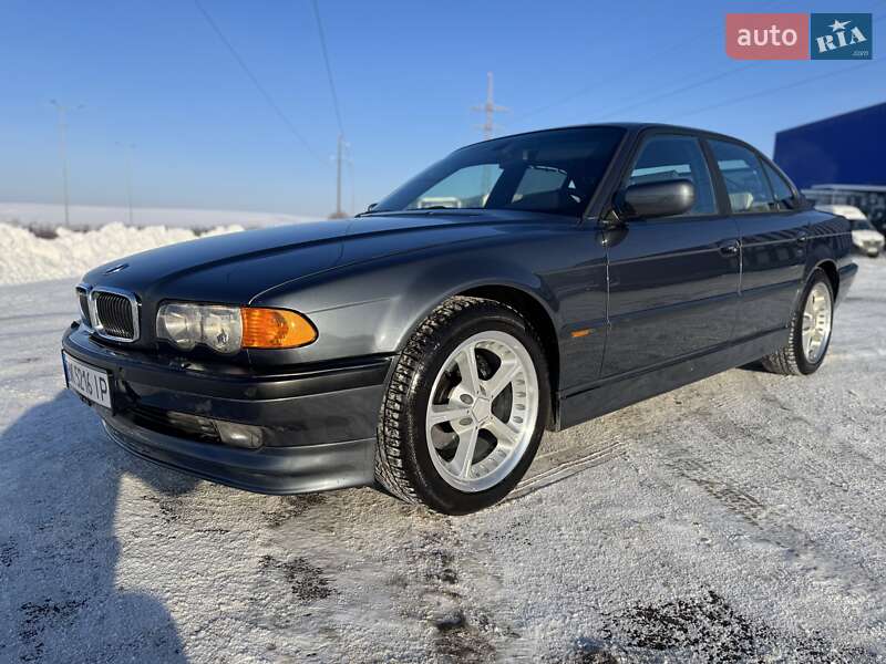 Седан BMW 7 Series 2001 в Ровно