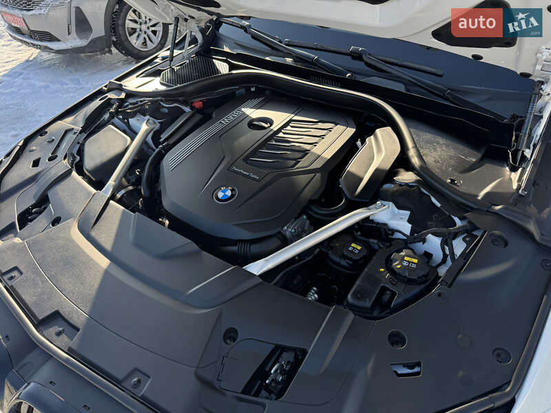 Седан BMW 7 Series 2019 в Гатном