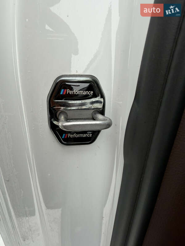 Седан BMW 7 Series 2015 в Киеве фото 30 Седан BMW 7 Series 2015 в Киеве