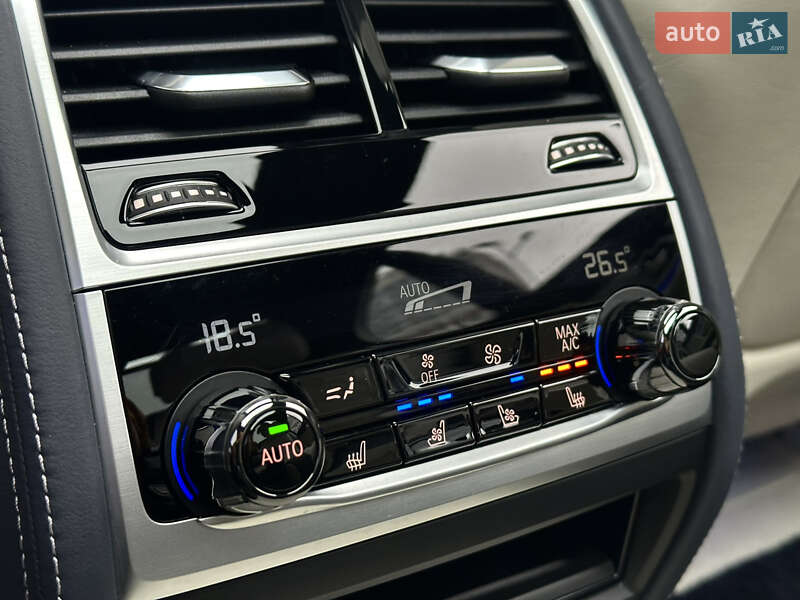 Седан BMW 7 Series 2021 в Киеве