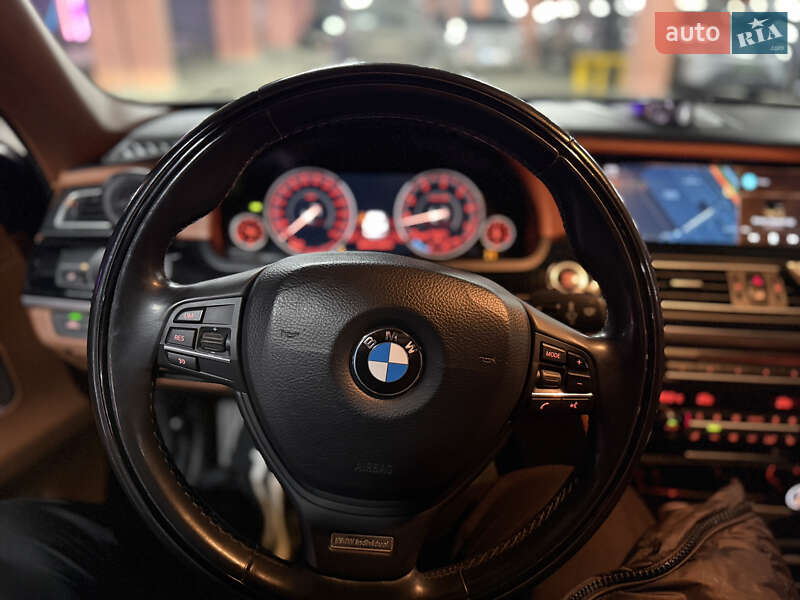 Седан BMW 7 Series 2013 в Киеве