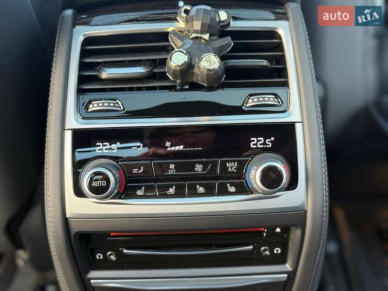 Седан BMW 7 Series 2022 в Києві