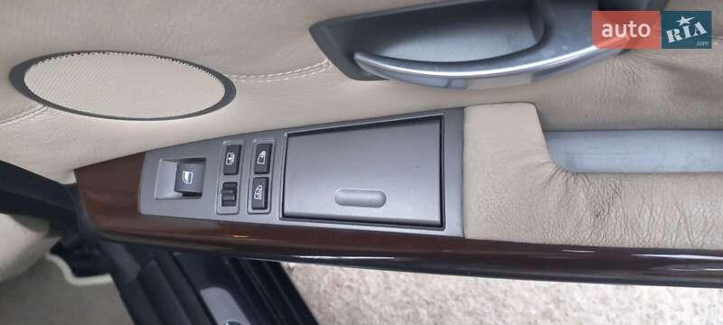 Седан BMW 7 Series 2002 в Ужгороде
