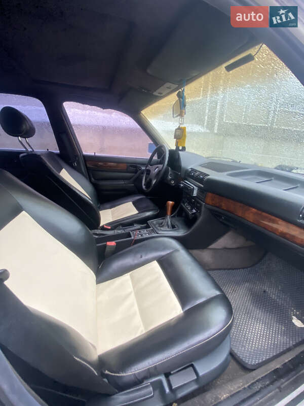 Седан BMW 7 Series 1990 в Львове фото 4 Седан BMW 7 Series 1990 в Львове