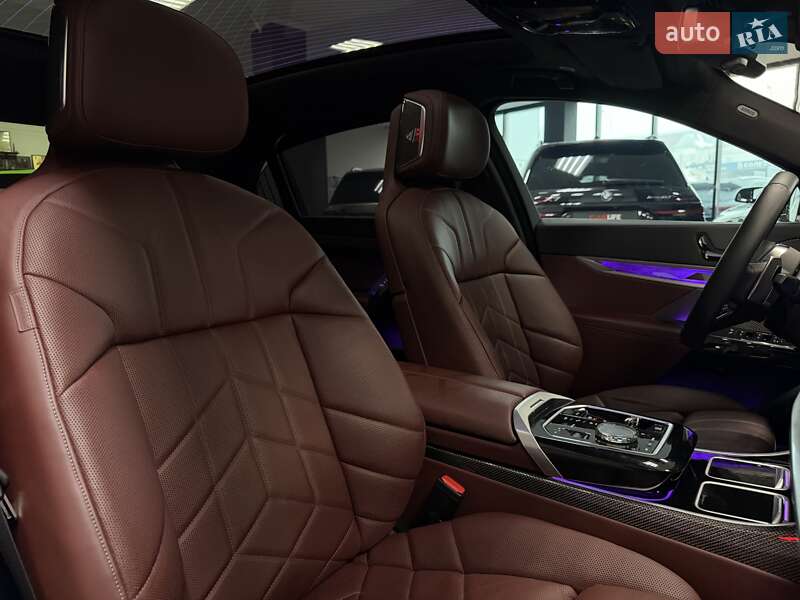 Седан BMW 7 Series 2023 в Тернополі