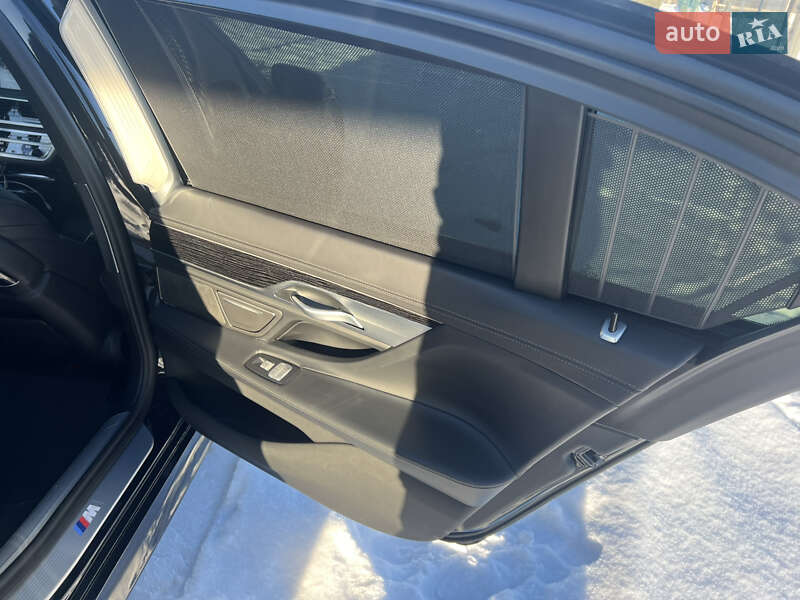 Седан BMW 7 Series 2021 в Киеве