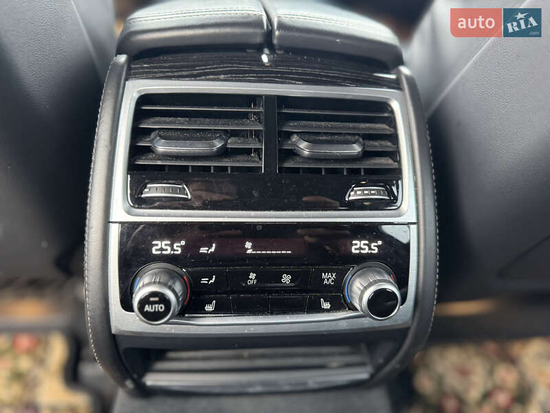Седан BMW 7 Series 2019 в Киеве