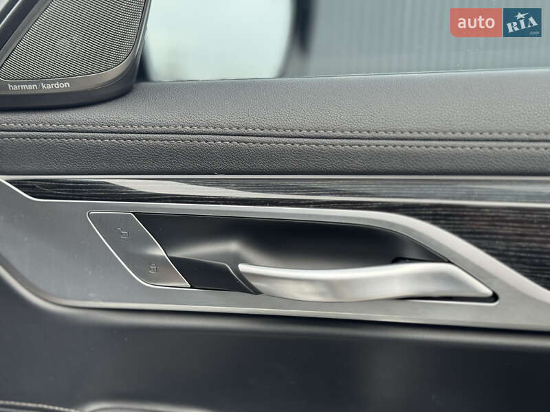 Седан BMW 7 Series 2019 в Киеве