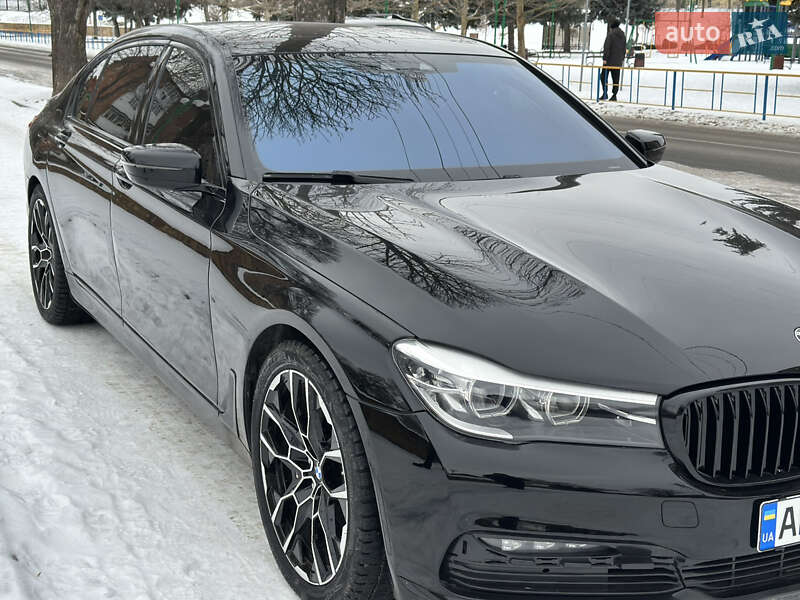 Седан BMW 7 Series 2016 в Могилев-Подольске фото 10 Седан BMW 7 Series 2016 в Могилев-Подольске