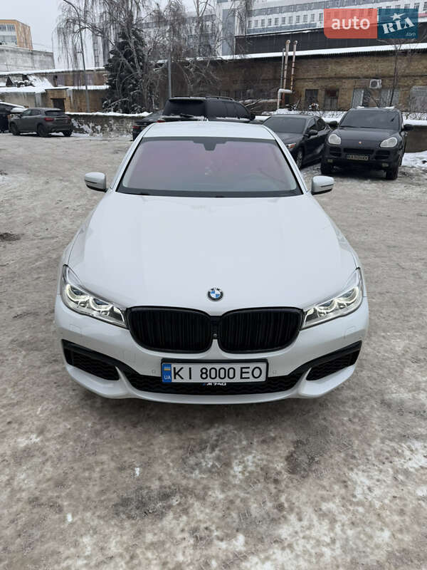 Седан BMW 7 Series 2017 в Киеве