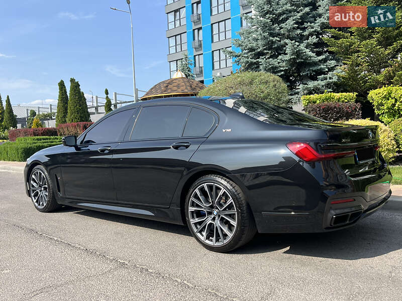 Седан BMW 7 Series 2022 в Днепре