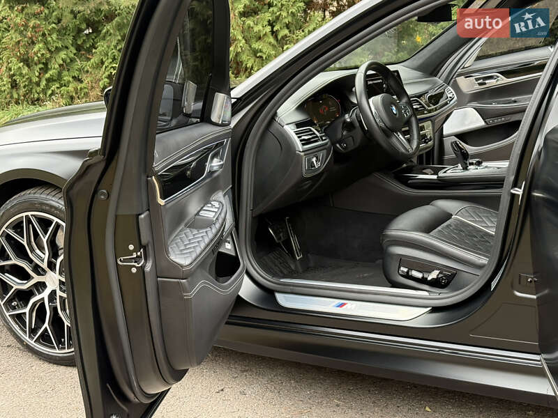 Седан BMW 7 Series 2020 в Ровно