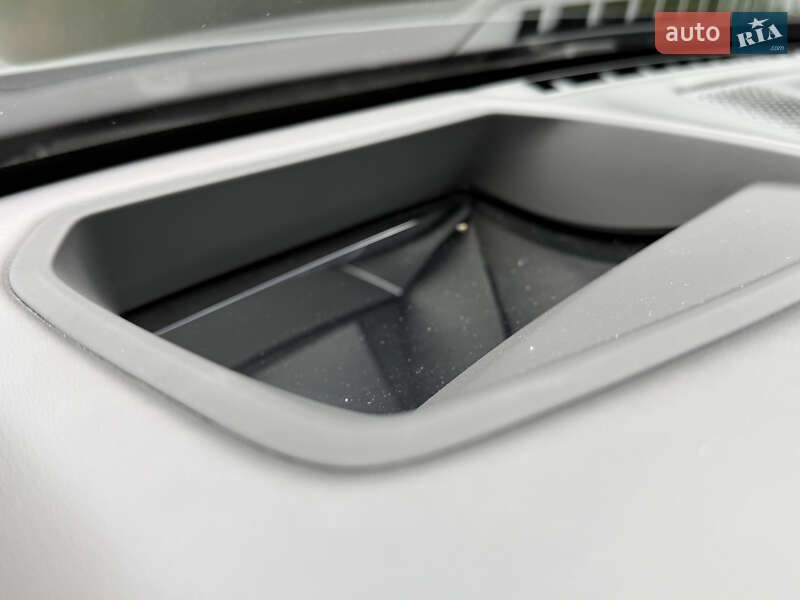 Седан BMW 7 Series 2020 в Ровно