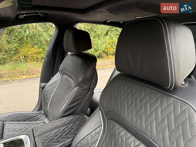 Седан BMW 7 Series 2020 в Ровно