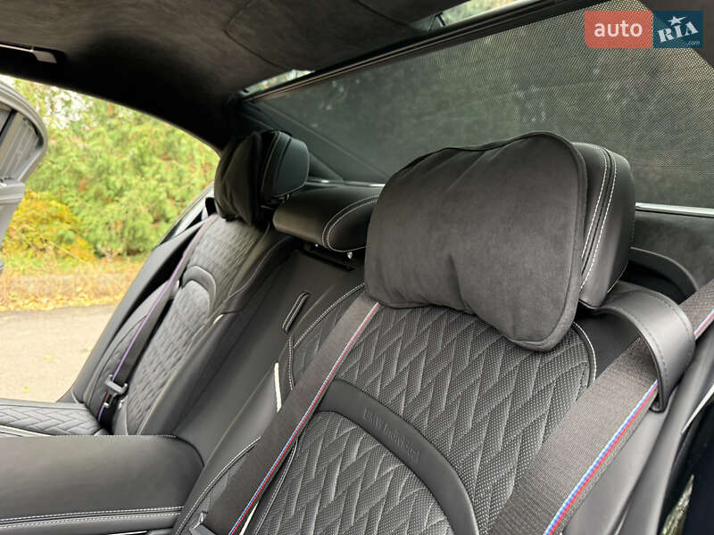 Седан BMW 7 Series 2020 в Ровно